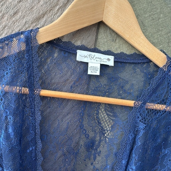 In Bloom Women's Robe Navy Blue marine Lace wrap NEW NWT sz XL feminine gift - Picture 4 of 12